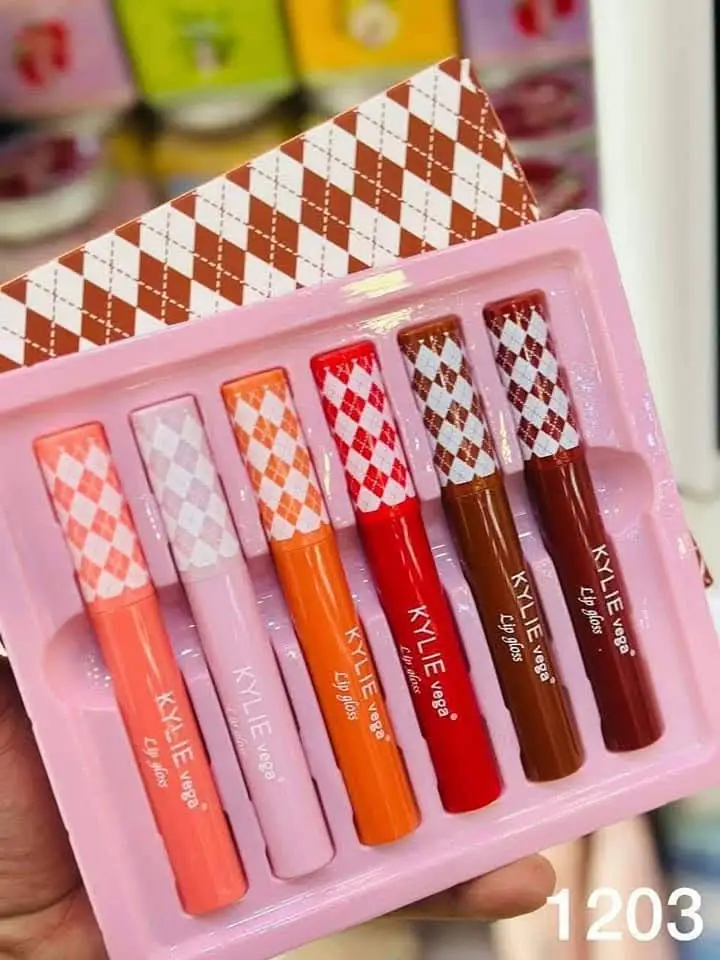 Cool Undertone Lip Gloss