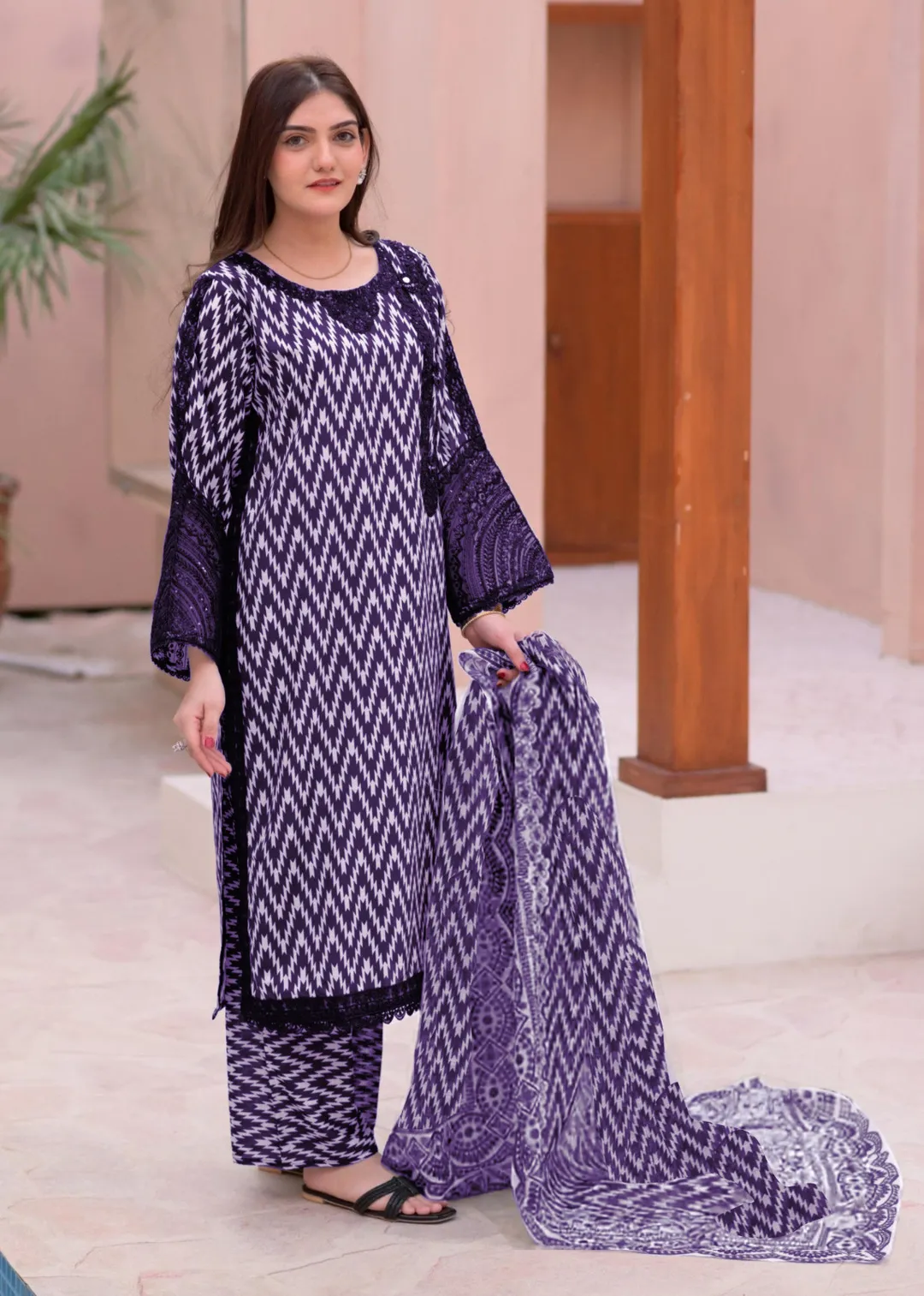 3 Pcs Women's Stitched Dobby Lawn Printed Suit