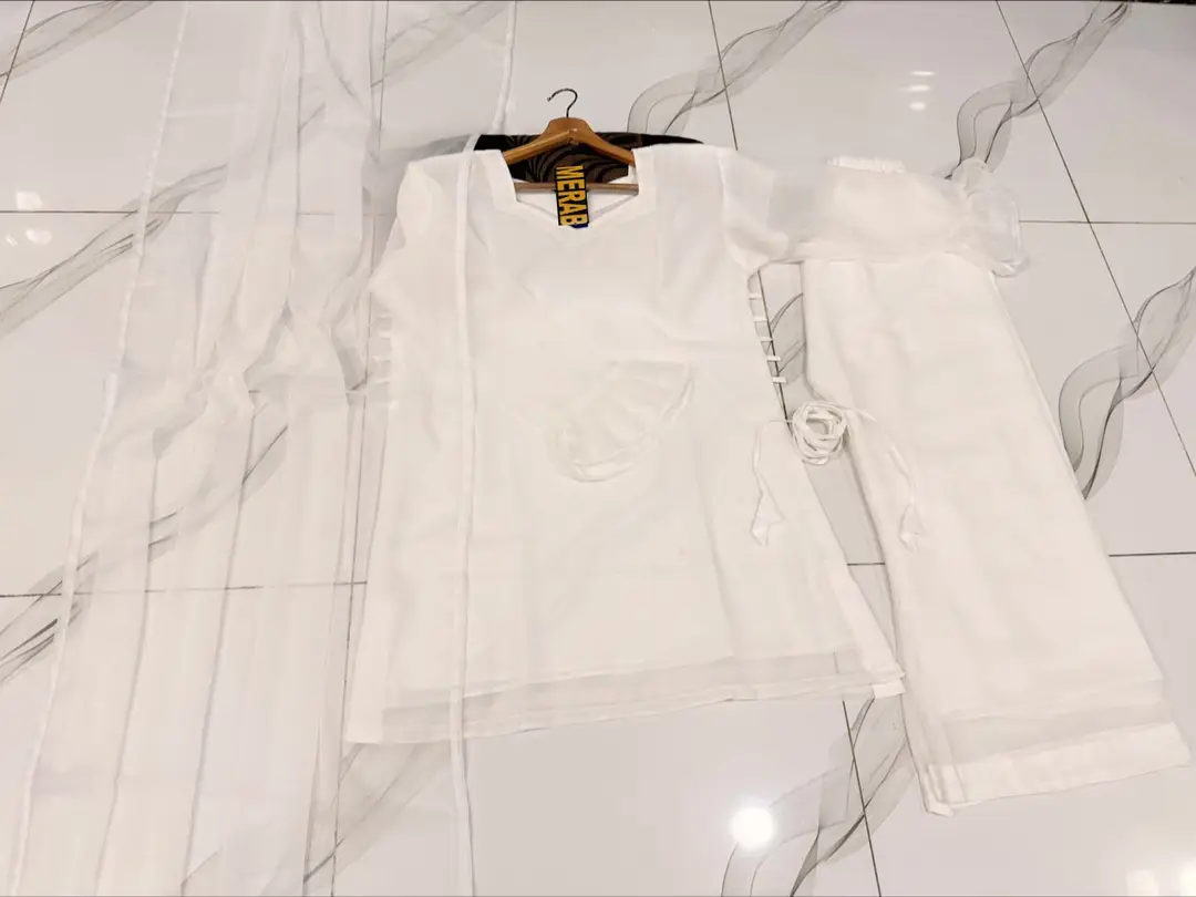 3 Pcs Women's Stitched Chiffon Plain Suit