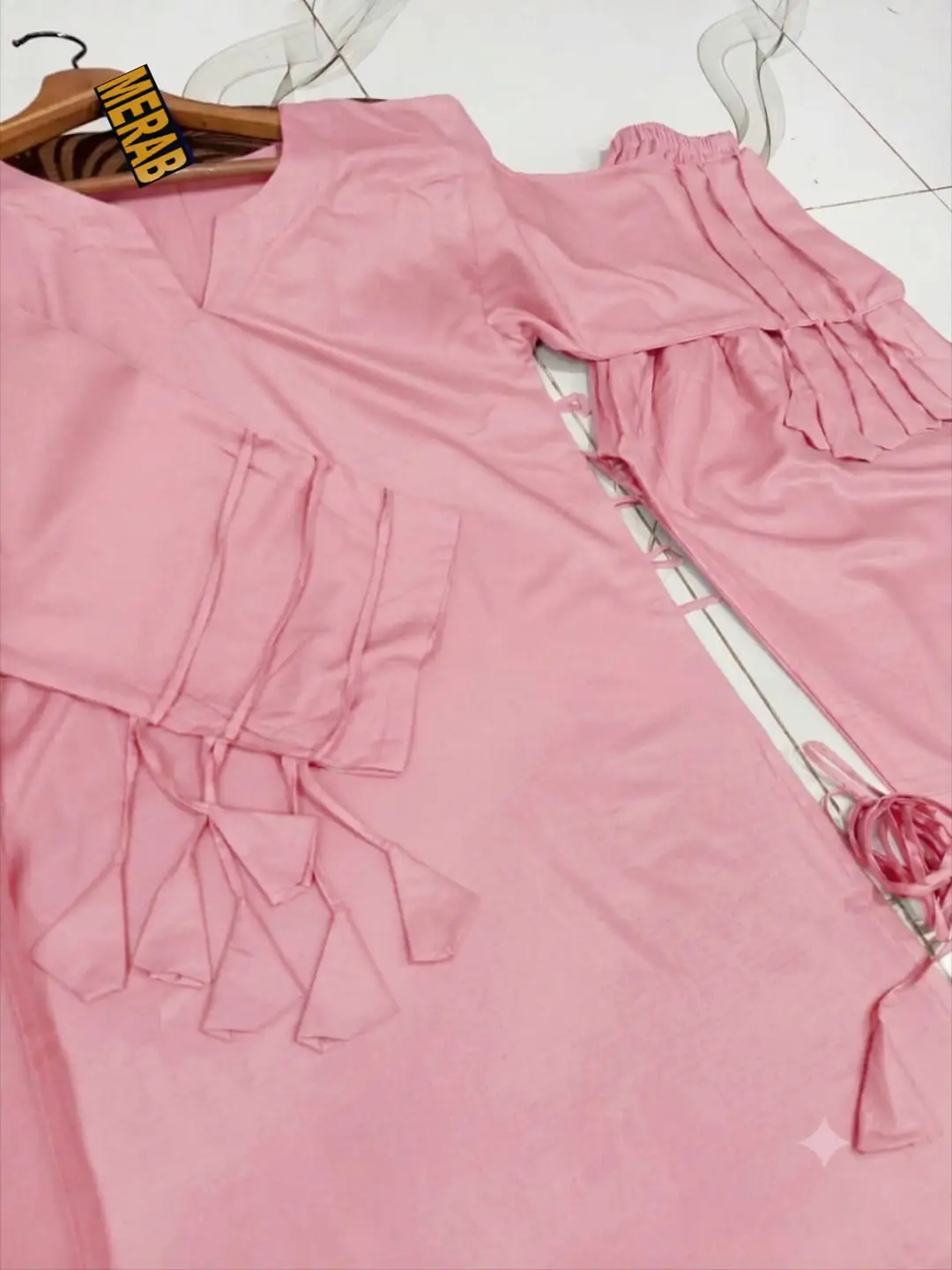 3 Pcs Women's Stitched Linen Plain Suit