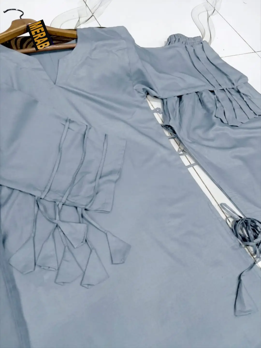 3 Pcs Women's Stitched Linen Plain Suit