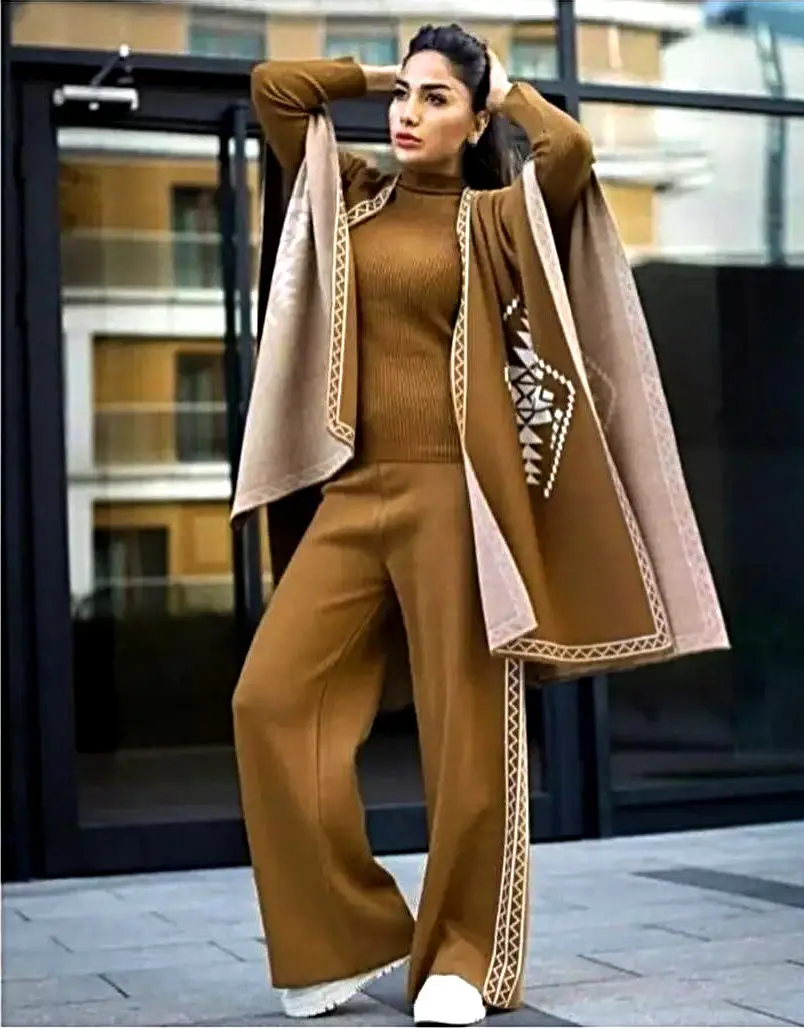 3 Pcs Women's Stitched Fleece Printed Tracksuit
