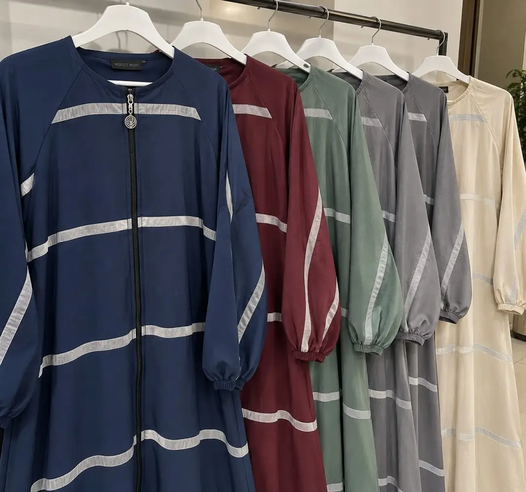 Nida Plain Classic Abaya