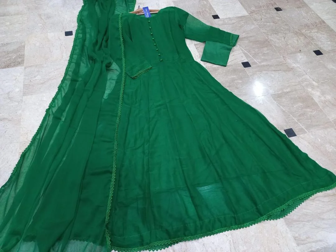 3 Pcs Women's Stitched Plain Maxi Suit