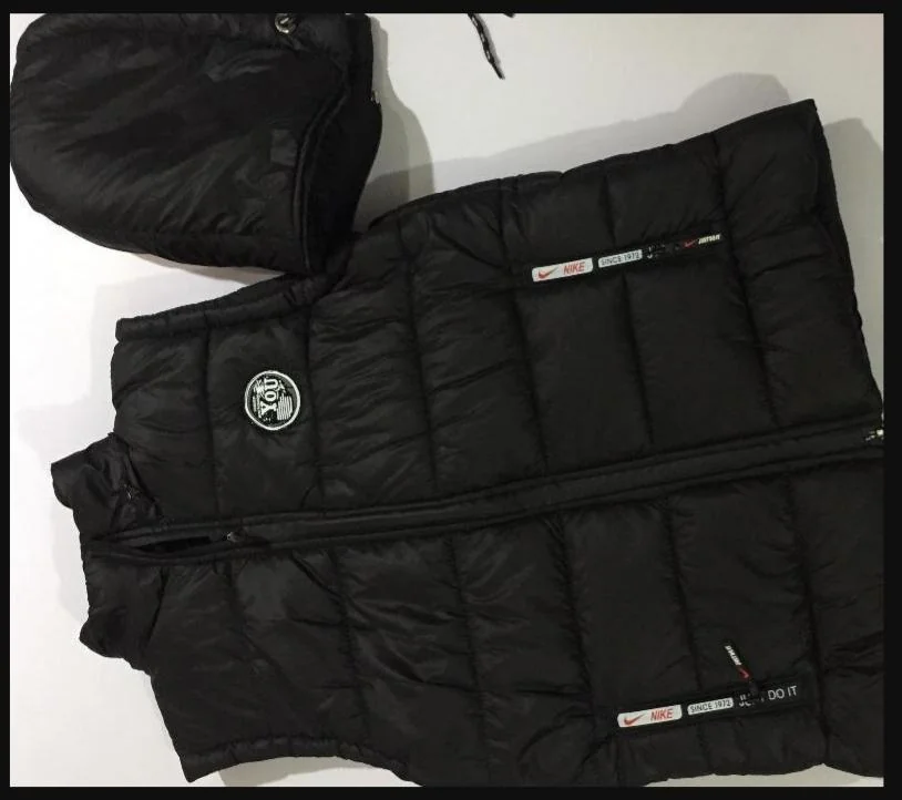 Men's Sleeveless Puffer Jacket Black Detachable Hood