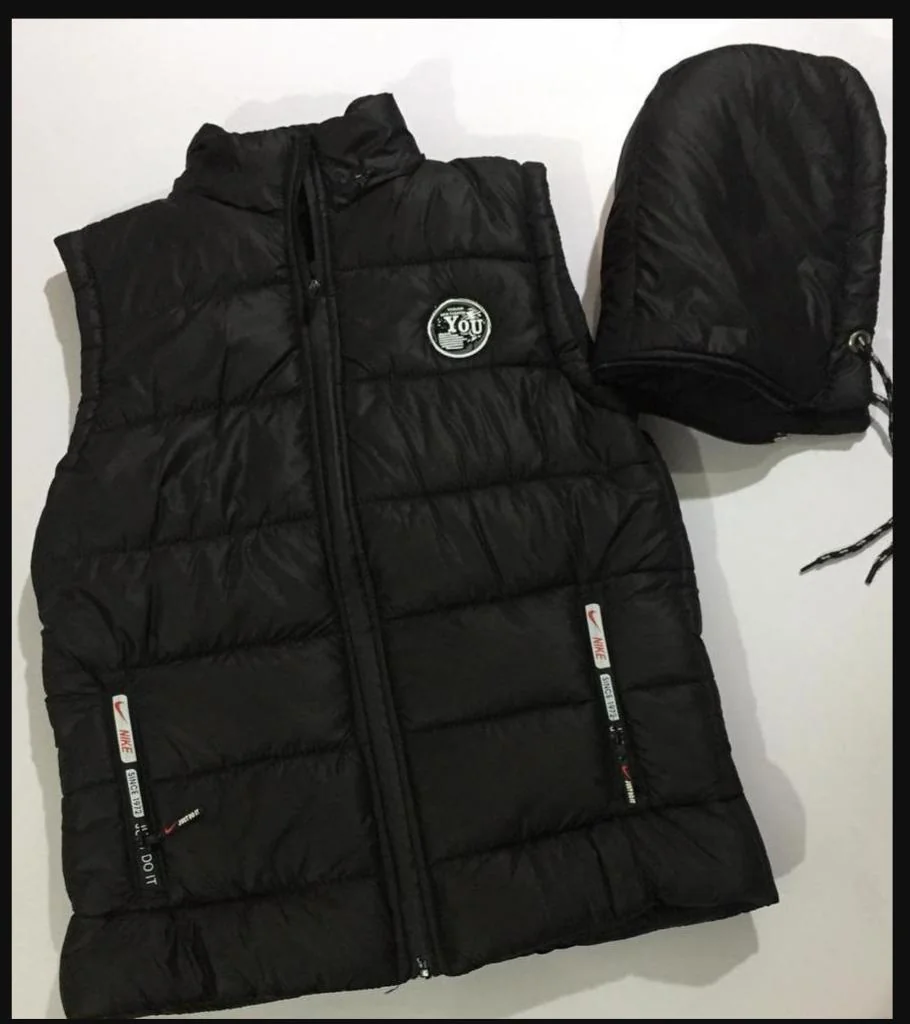 Men's Sleeveless Puffer Jacket Black Detachable Hood