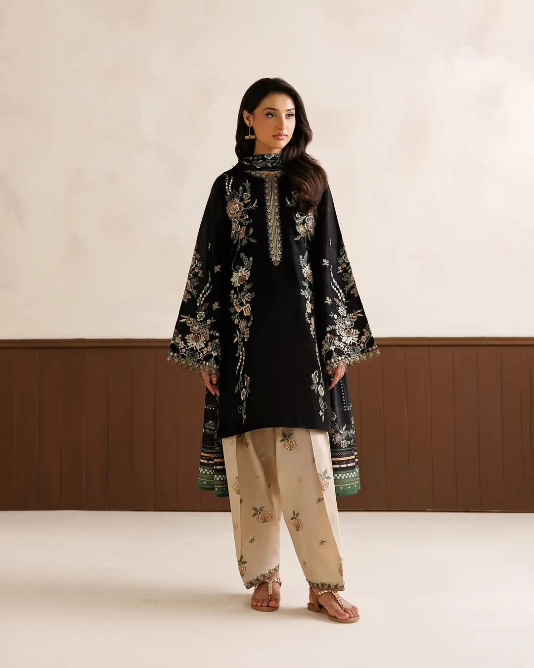 3 Pcs Women's Unstitched Embroidered Suit