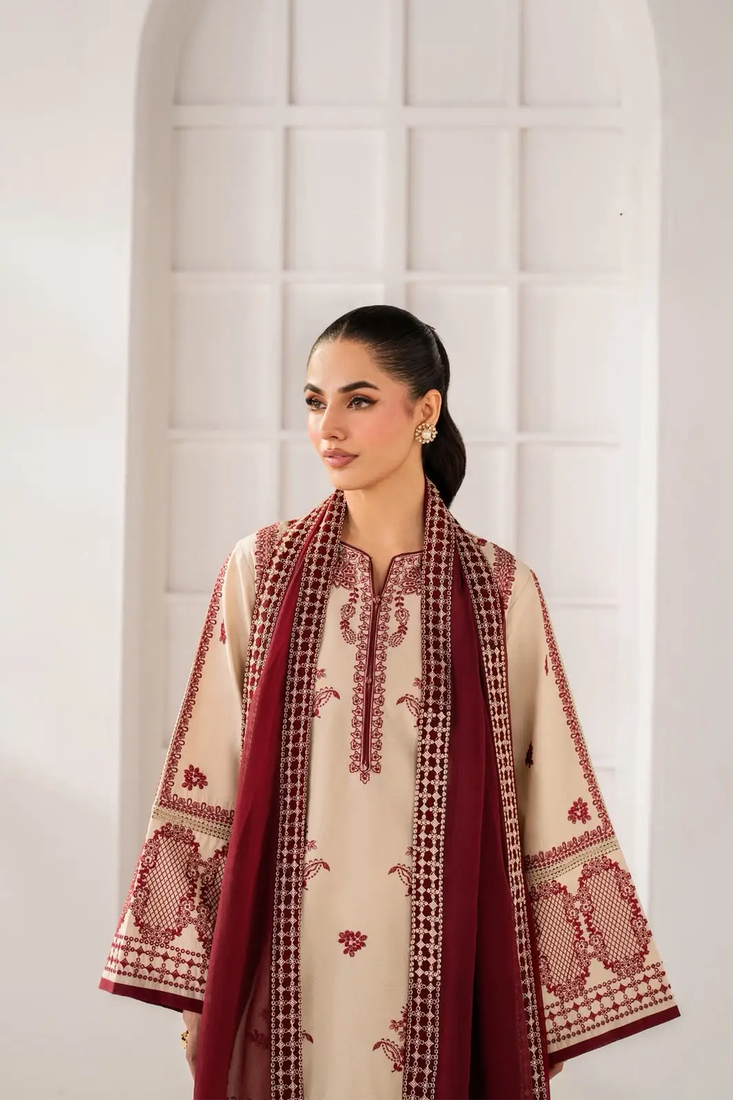 3 Pcs Women's Unstitched Embroidered Suit