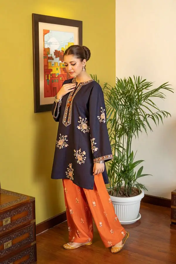 2 Pcs Women's Unstitched Embroidered Suit