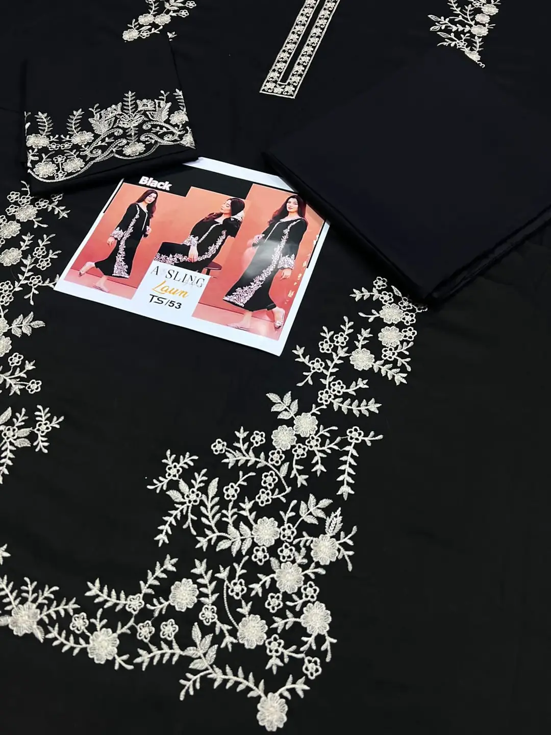 2 Pcs Women's Unstitched Embroidered Suit