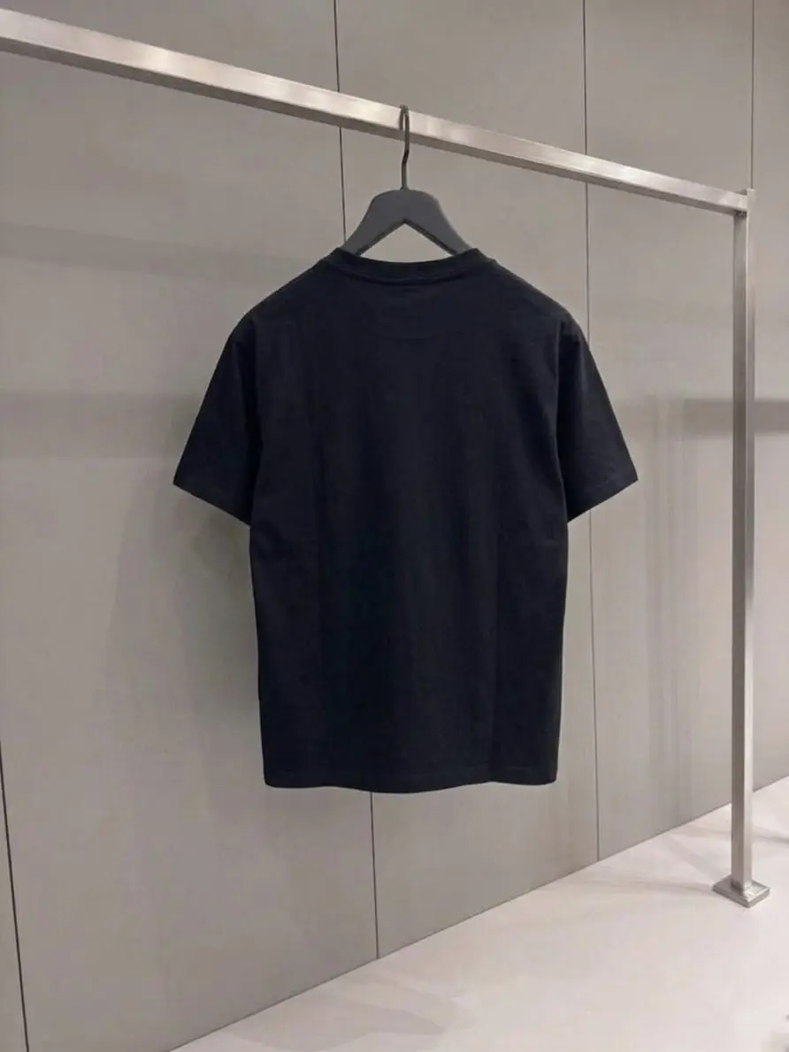 1 Pc Men's Dri Fit Printed Shirt