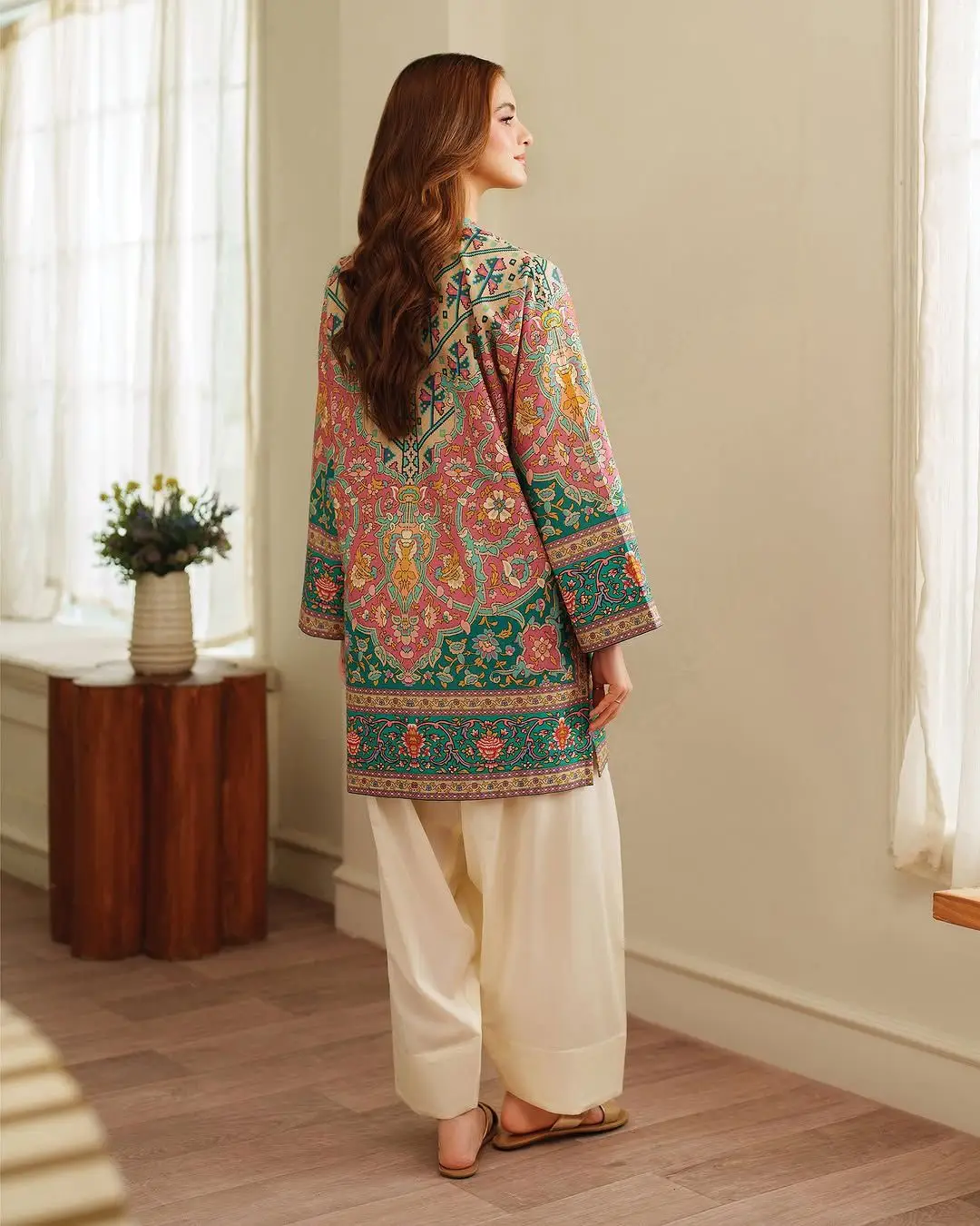 2 Pcs Women's Stitched Doria lawn Printed cord-set with farshi Farshi trouser