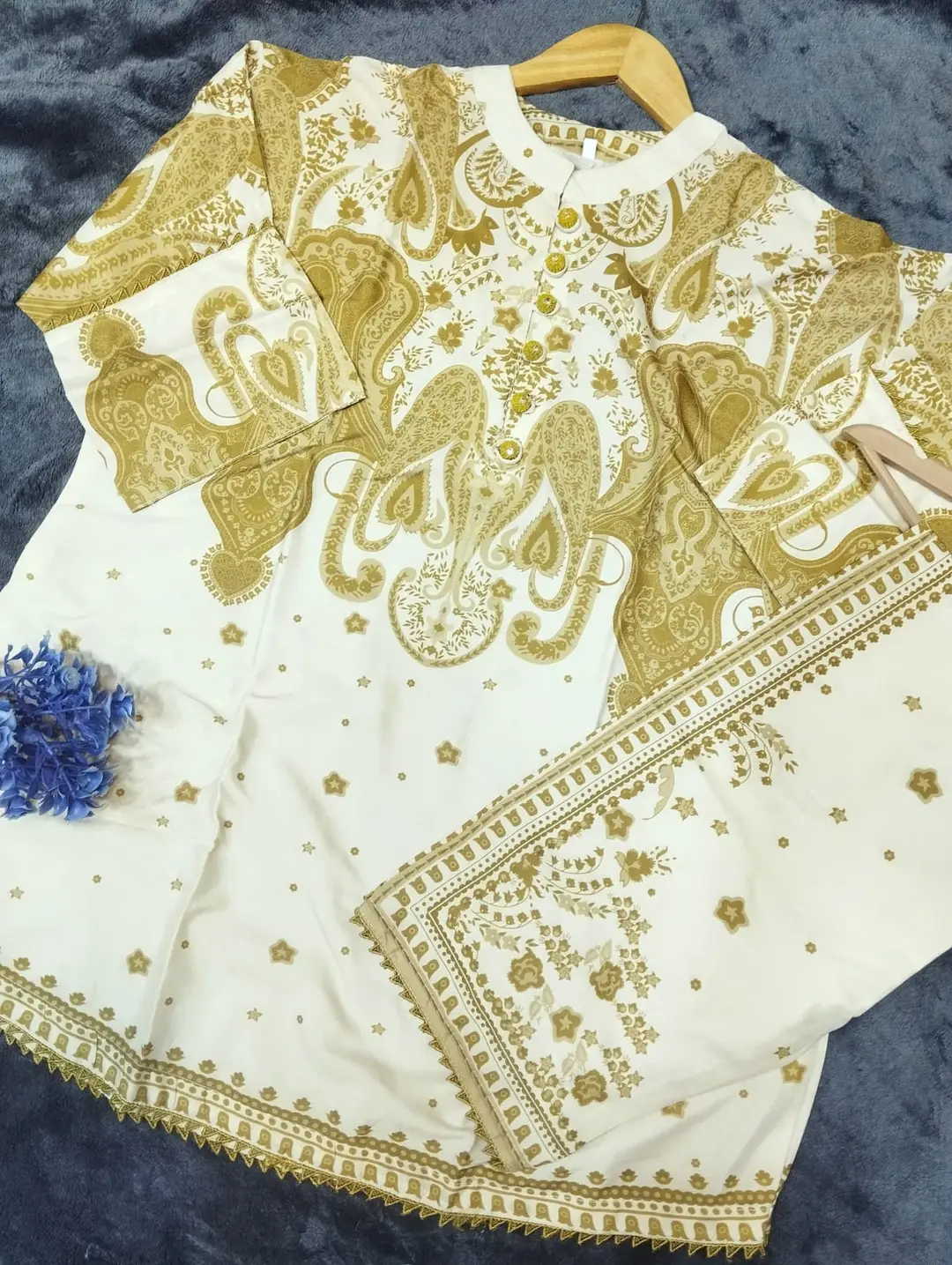 2 Pcs Women's Stitched Swiss Lawn Printed Co-Ord Set