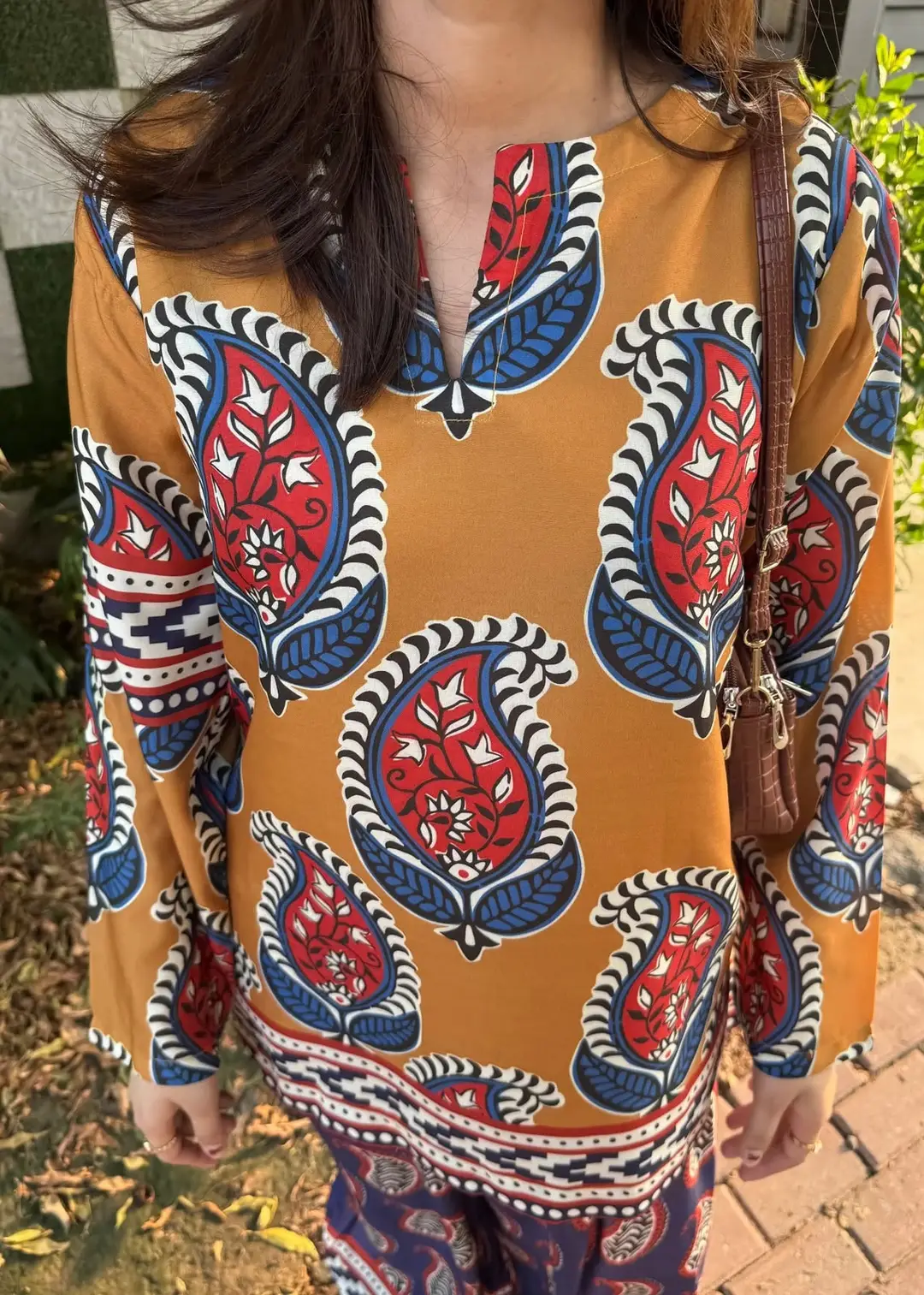 2 Pcs Women's Stitched Doria lawn Printed cord-set with Farshi trouser