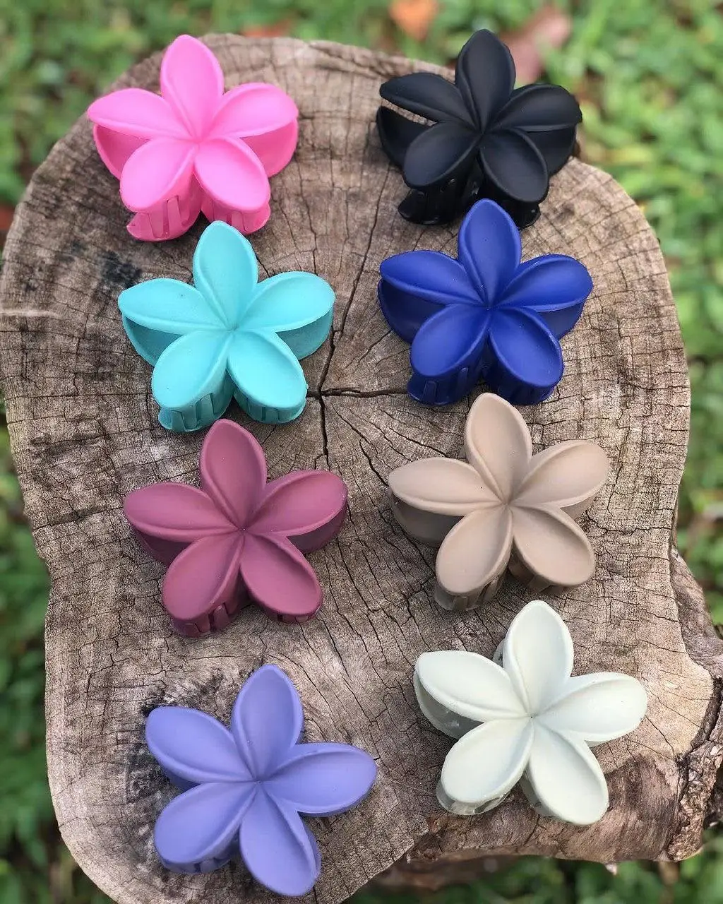 Pack of 3 Multicolor Hair Catchers - Essential Hair Accessories