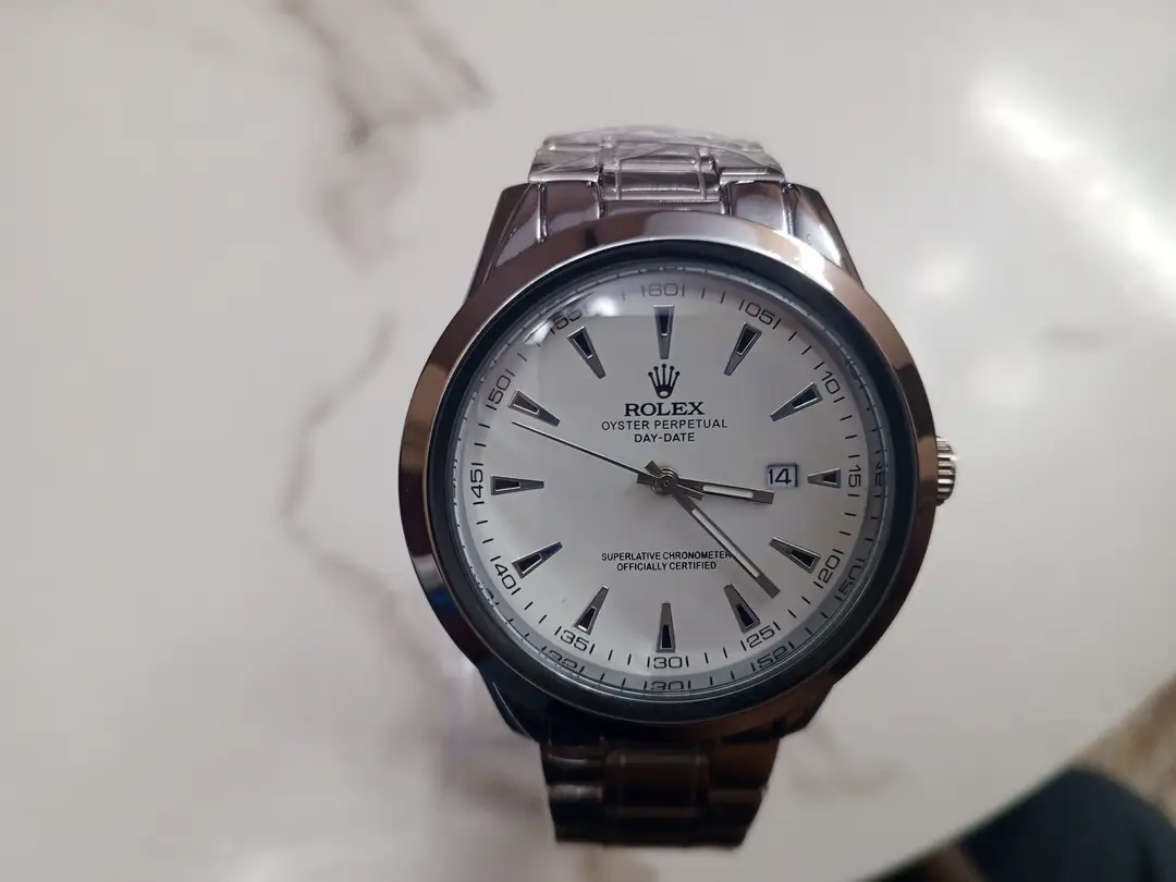 Men's Modern Stylish Look Watch With Date Working - Random Multicolor Dial - Art# M247 -Rox9008500Dt-0049