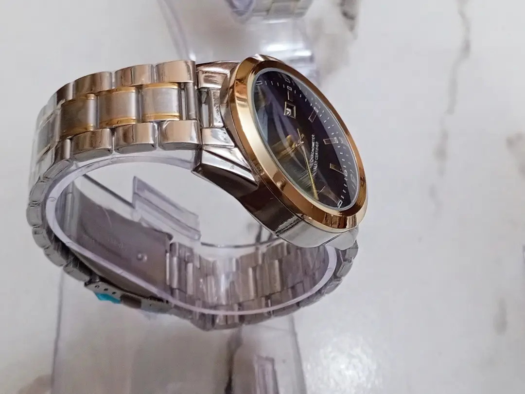Men's Modern Stylish Look Watch With Date - Random Multicolor Dial - Art# M247 -RoxBj9008500Dt-S&G-0053