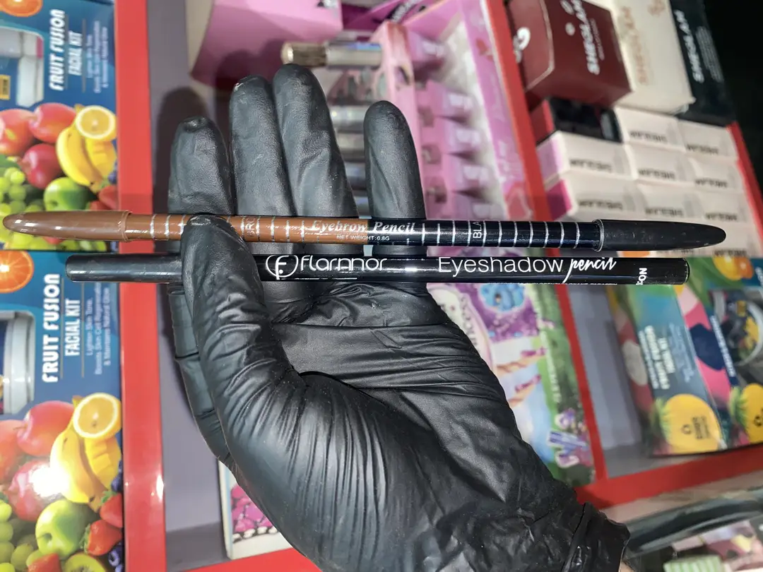 2 in 1 Makeup Deal - Black and Brown Eye pencil