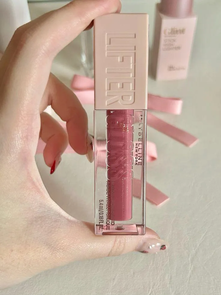 Maybelline Lifter Gloss Hydrating Lip Gloss - Glossy Finish, 1 Pcs