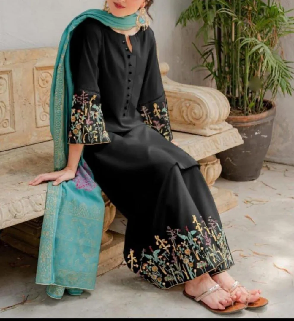 3 Pcs Women's Unstitched Embroidered Suit