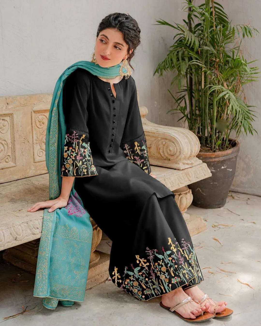 3 Pcs Women's Unstitched Embroidered Suit