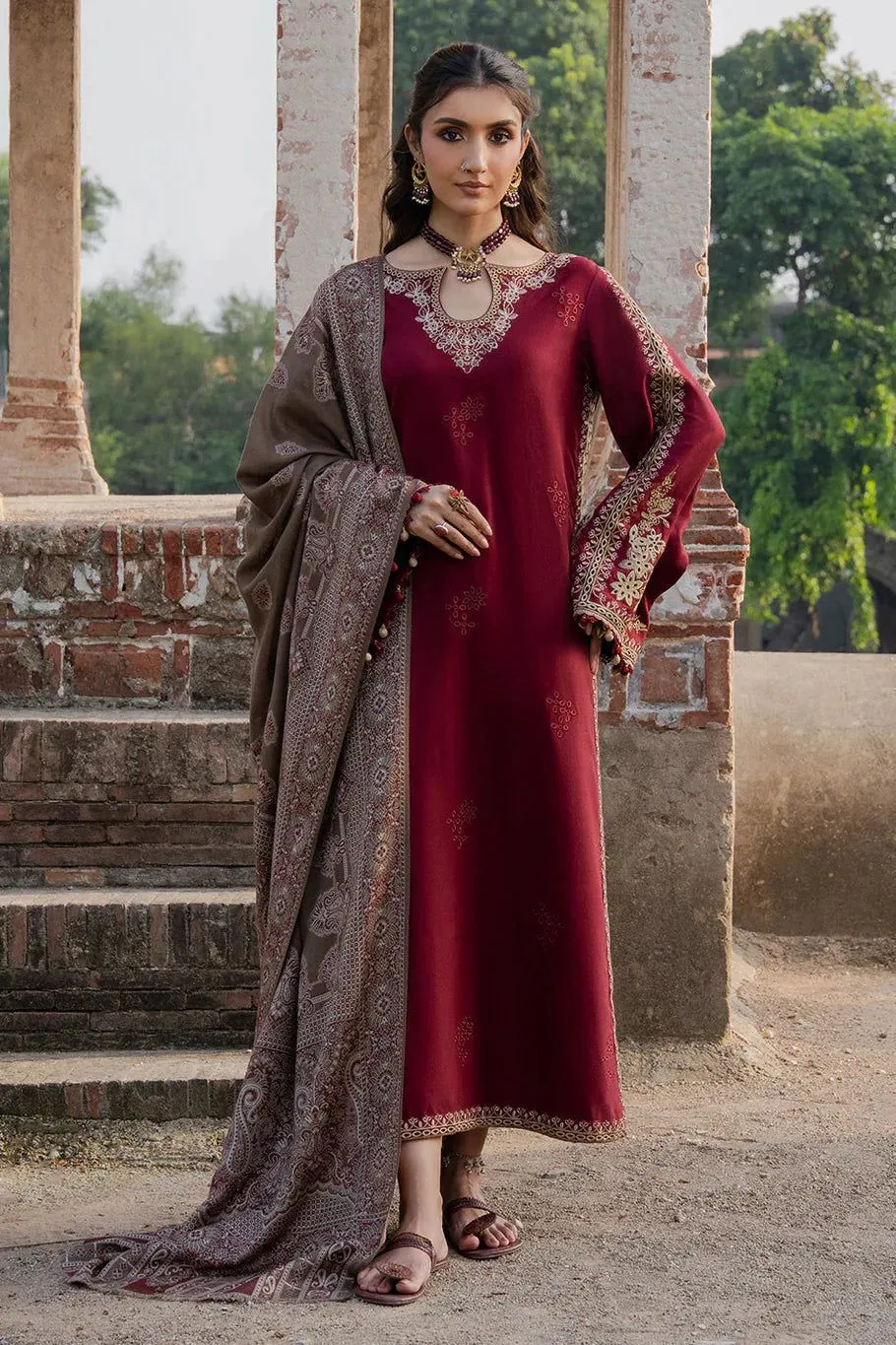 MIX TRENDING DESIGNS 3 Pcs Unstitched Embroidered Suit