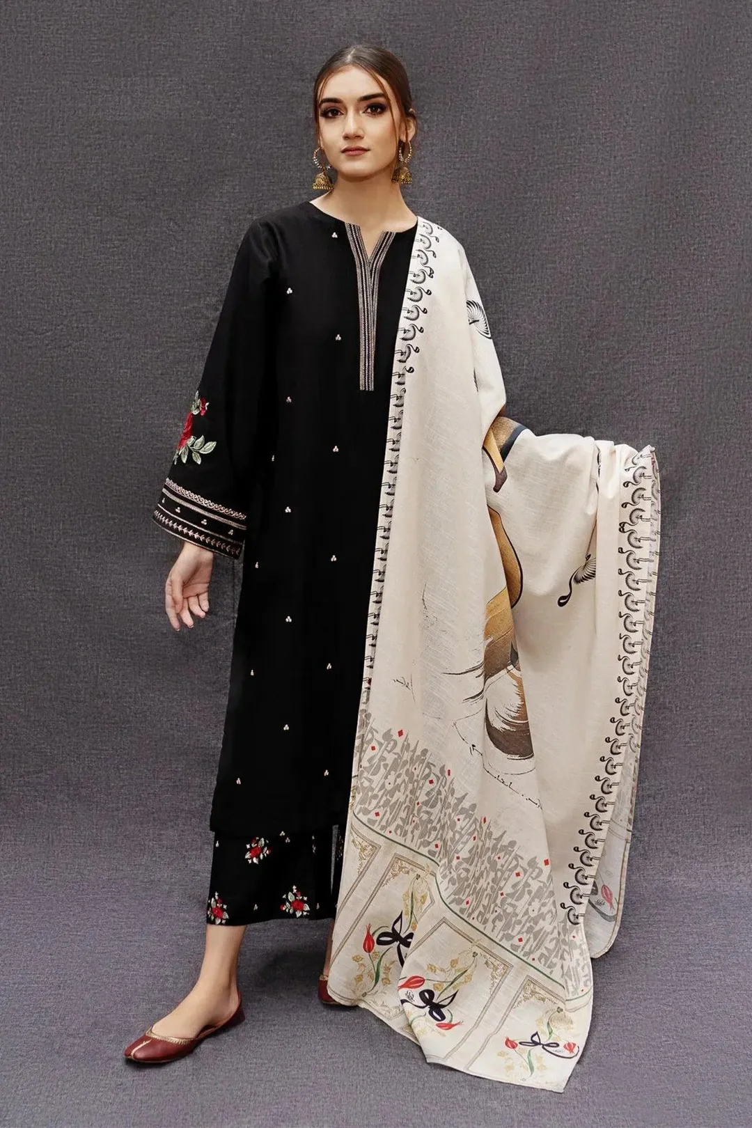 MIX TRENDING DESIGNS 3 Pcs Unstitched Embroidered Suit