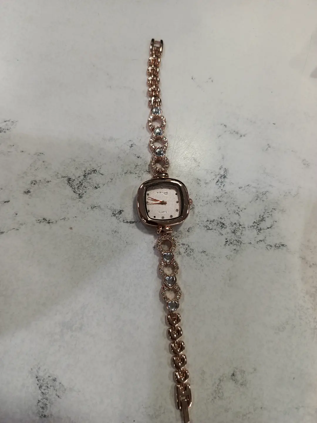 Women's Chic Everyday Design That Upgrades Any Outfit Watch 1