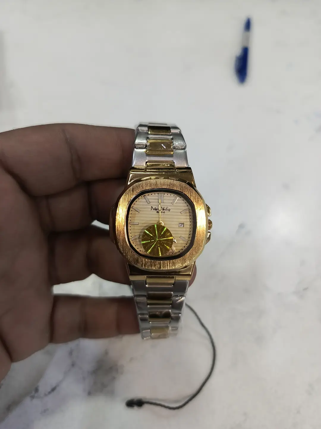 WLadies Luxury Paul Valley Watch with Working Date Display