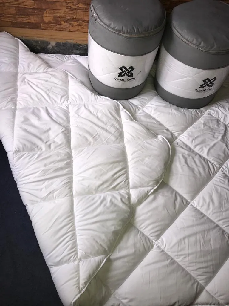 White Silk Jacquard Duvet Insert King Size