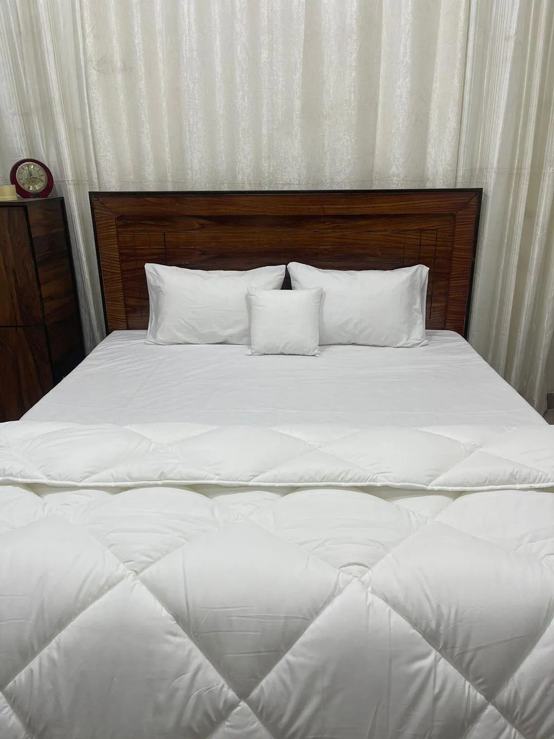 White Silk Jacquard Duvet Insert King Size