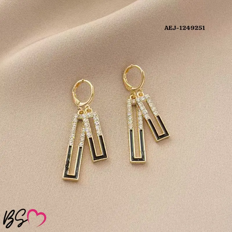 2 Layered Rhinestone Dangling Earrings