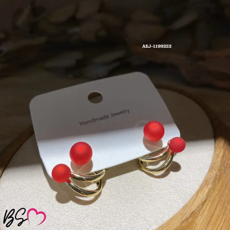 2 Layered Pearl Studs