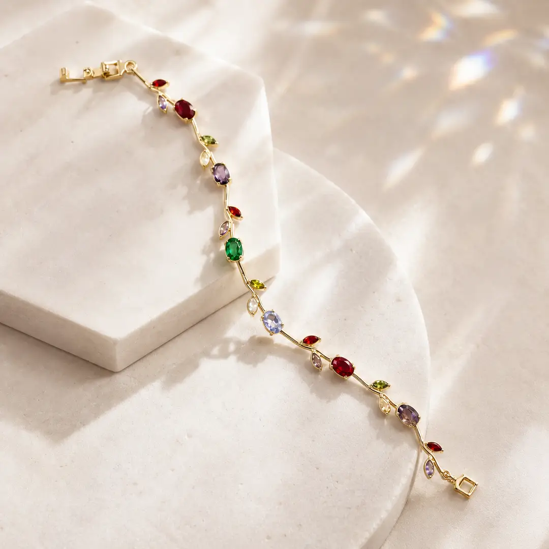 Golden Base Trending Tulip Braclet