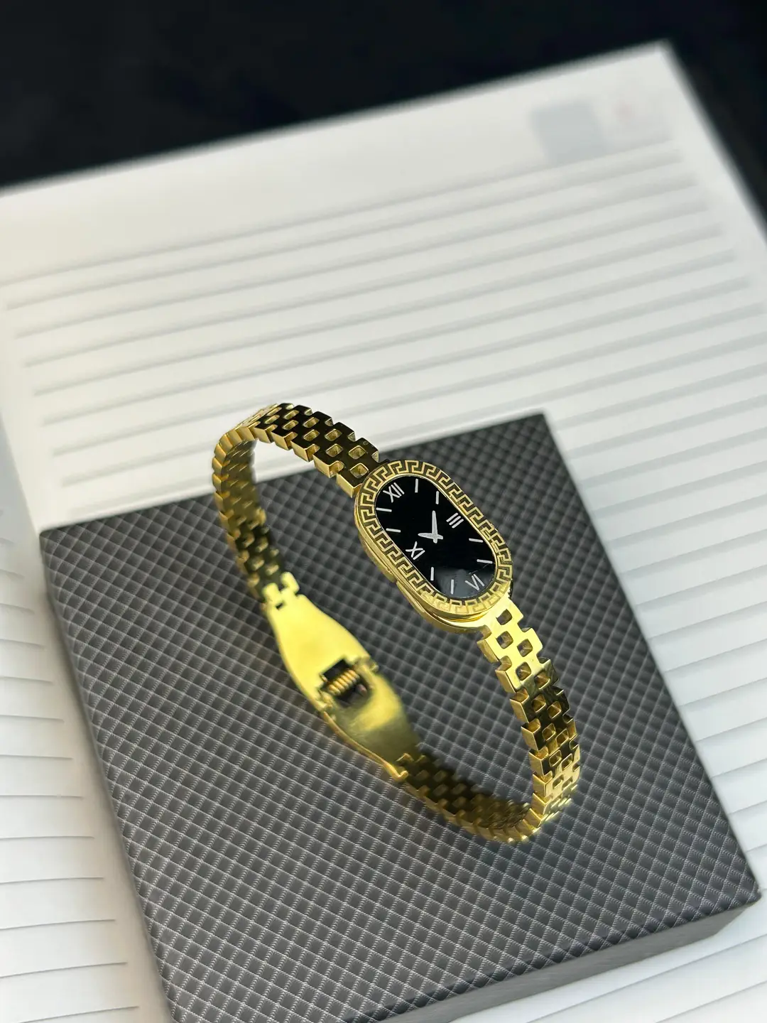 Fake Watch Korean Treding Handcuff/Bracelet