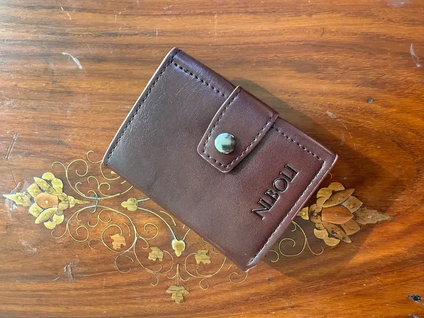 Premium Leather Bi-Fold Wallet for Men - 1 Pc - Stylish and Pocket Friendly