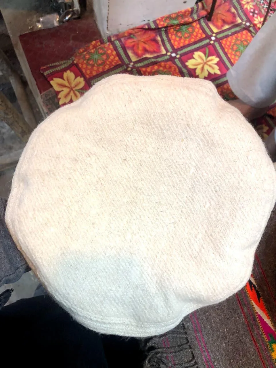 Classic White Wool Chitrali Topi - 1 Pc for Men's Cold Weather Comfort