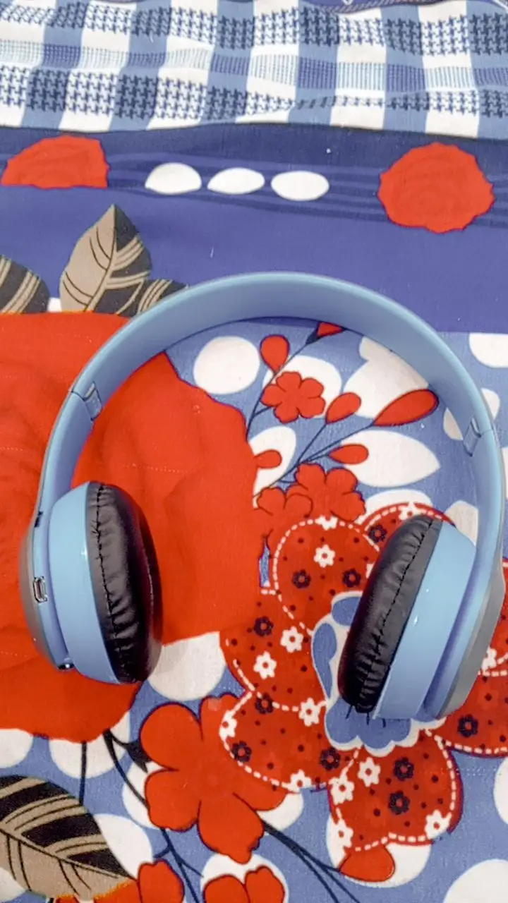 P47 Wireless Bluetooth Headset | Foldable Stereo Headphones