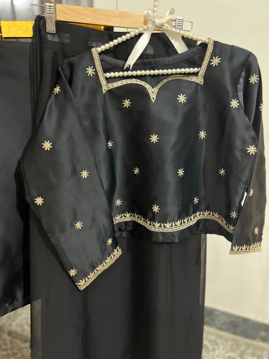 Black Star Embroidered Saree Set Silk Chamose