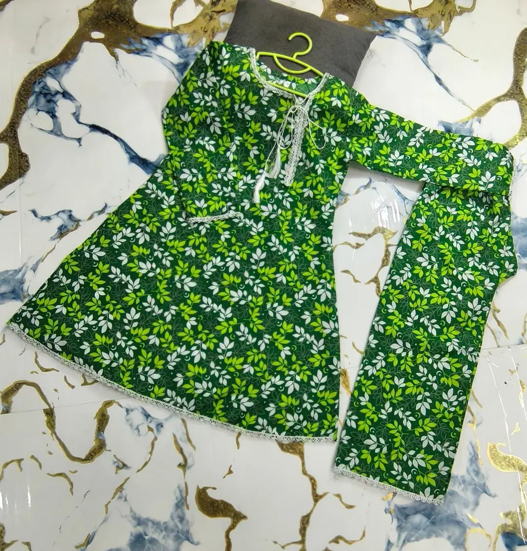 2 Pcs Girl's Cotton Printed Kurta And Pajama