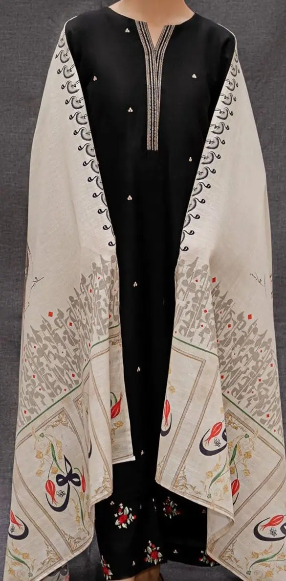 3 Pcs Women's Unstitched Embroidered Suit