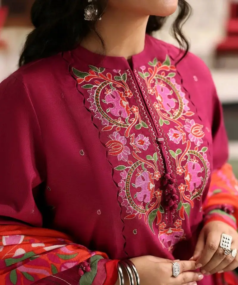 3 Pcs Women's Unstitched Embroidered Suit