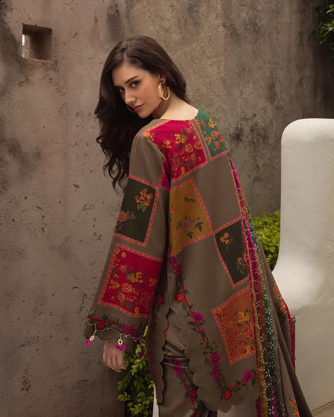 KARANDI MOST HIT ARTICLES 3 Pcs Unstitched Digital Print Suit