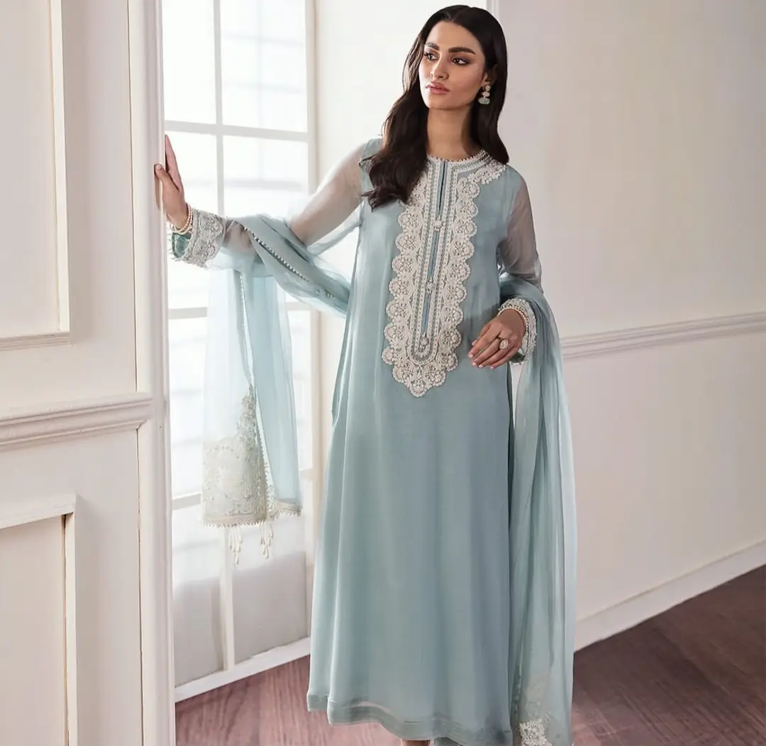 3 Pcs Women's Unstitched Embroidered Suit