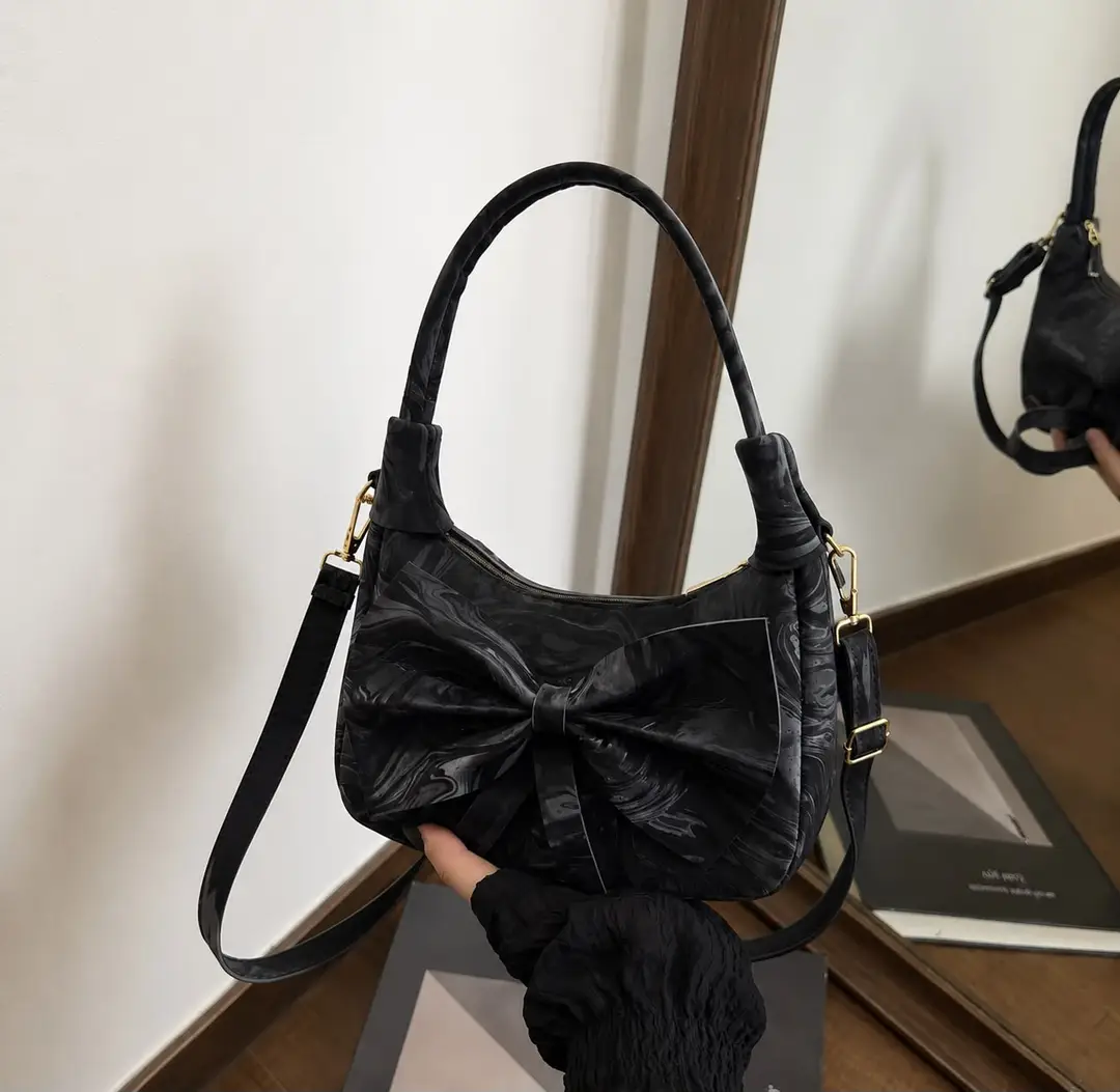Girl's Leather Textured Shoulder Bag