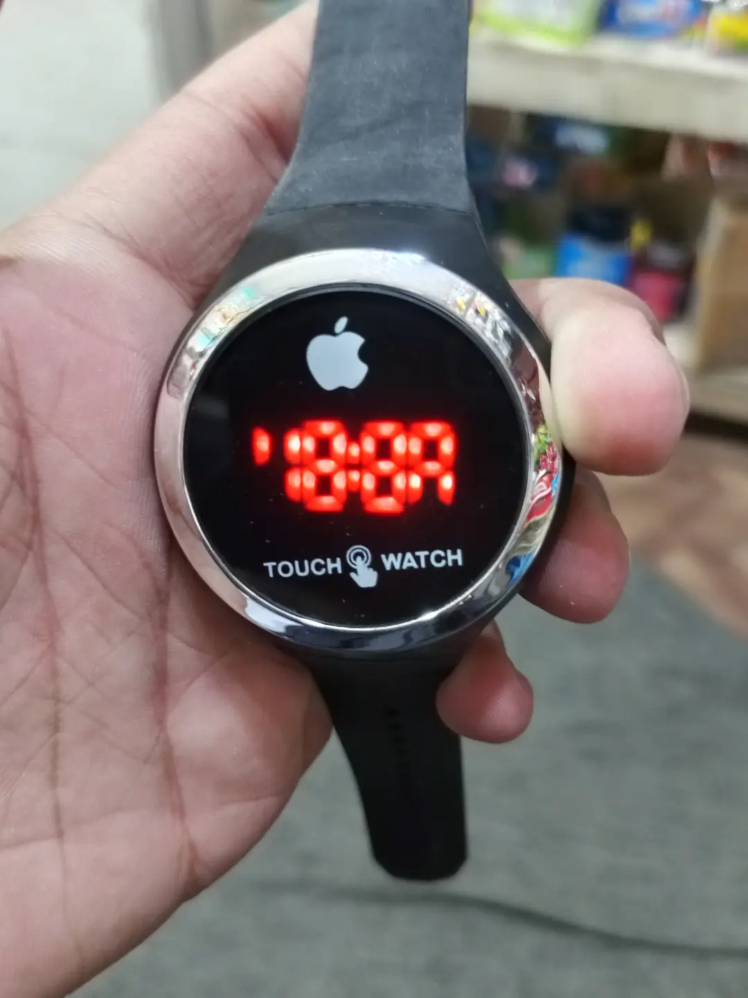 Apple watch display finger