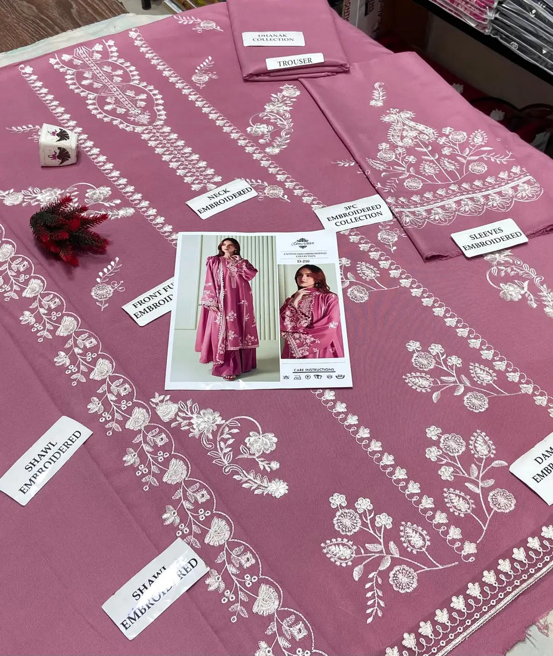 3 Pcs Women's Unstitched Embroidered Suit