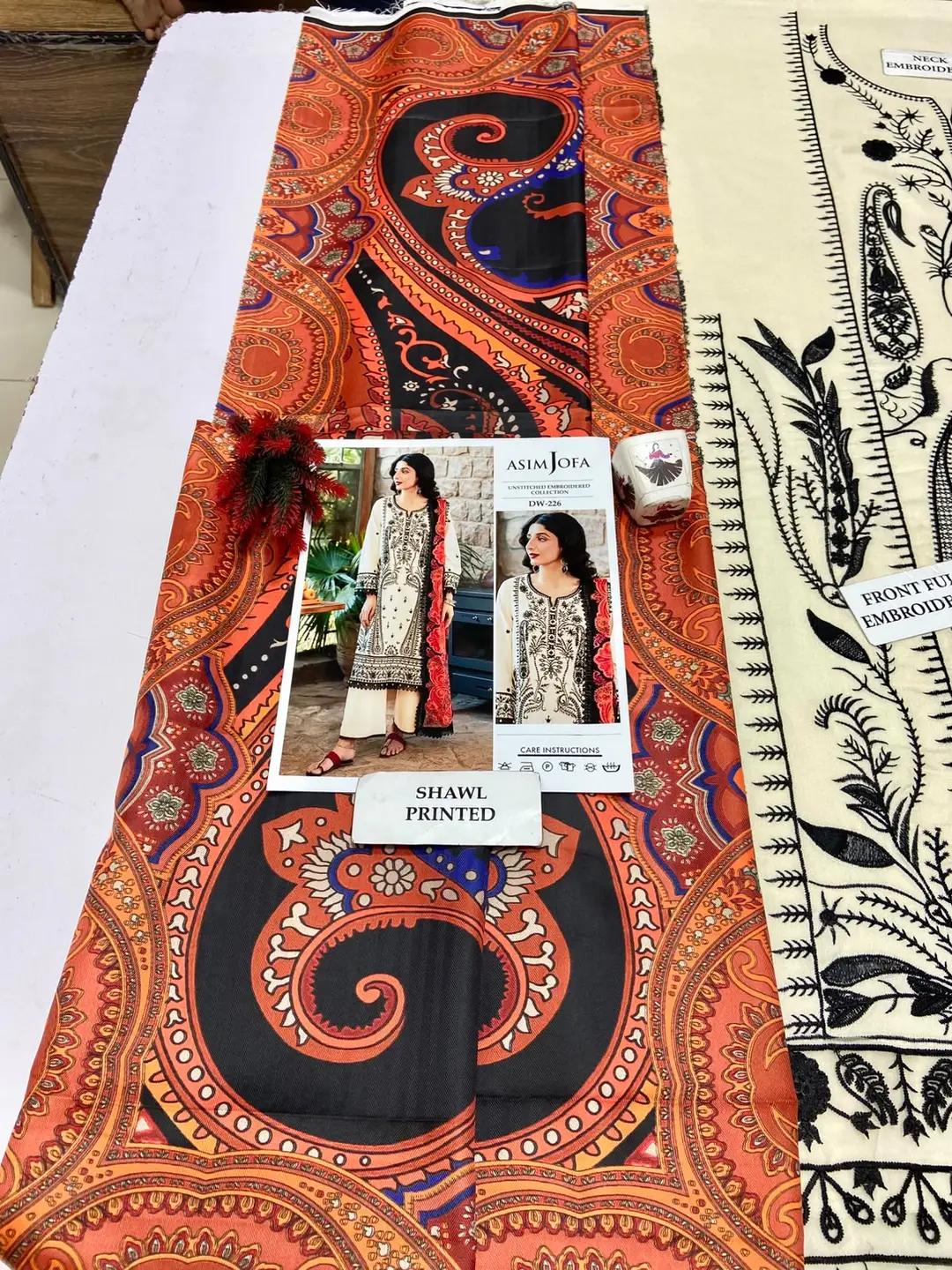 3 Pcs Women's Unstitched Embroidered Suit