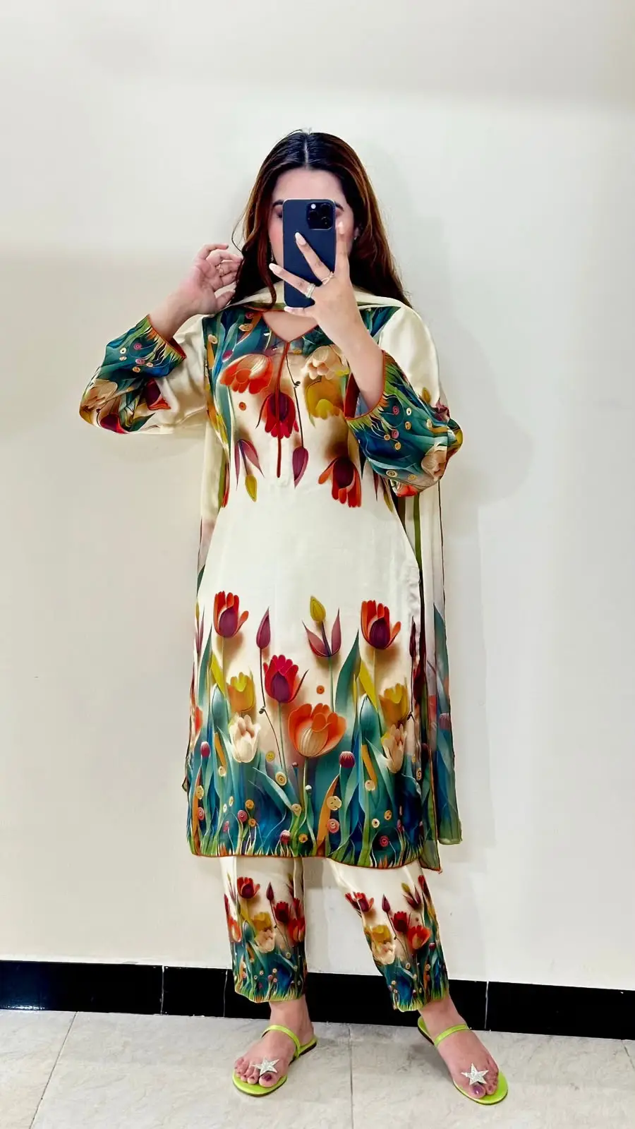 3 Pcs Women's Stitched Lawn Digital Print Suit