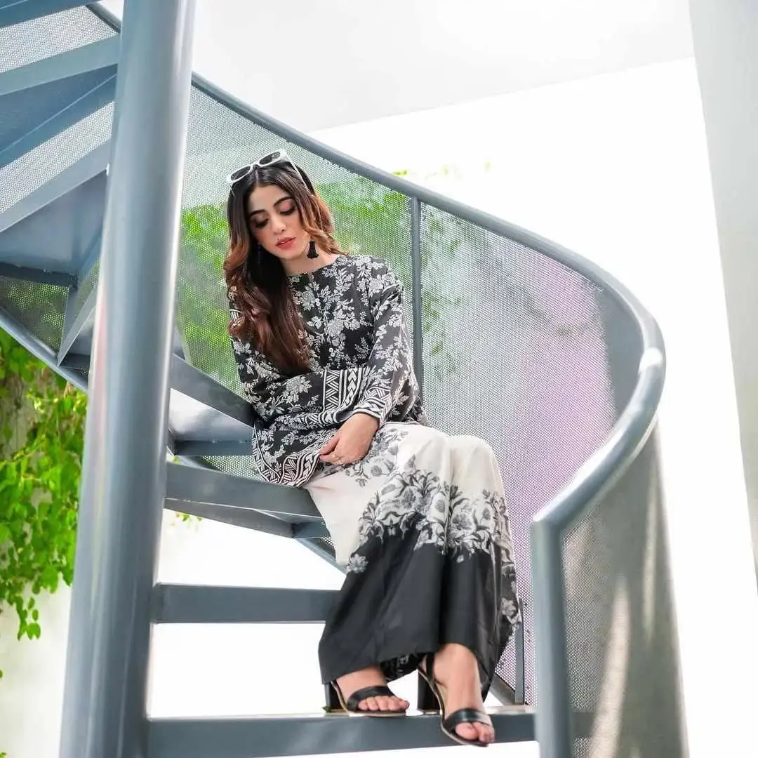 2 Pcs Women's Stitched Silk Digital Print Shirt And Trouser